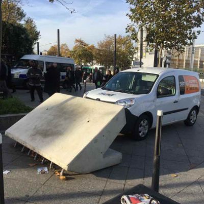 Borne de défense anti vehicule bélier - borne SAFELY